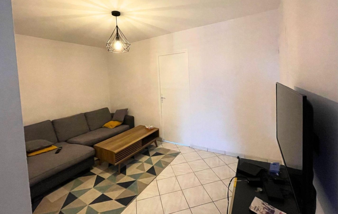 Annonces SARTROUVILLE : Appartement | CERGY (95000) | 10 m2 | 450 € 